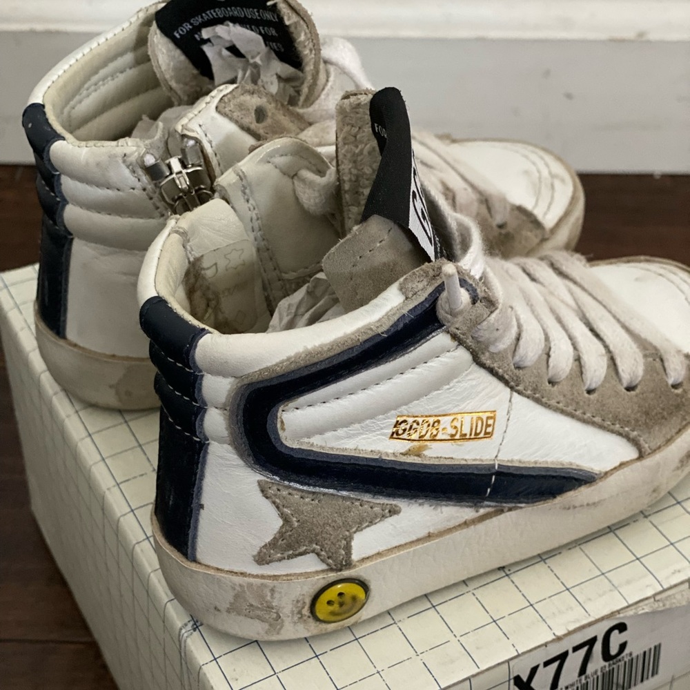 Golden Goose Slide White & Blue SZ 23 EU, slightly used. Very food condition. - Picture 3 of 7